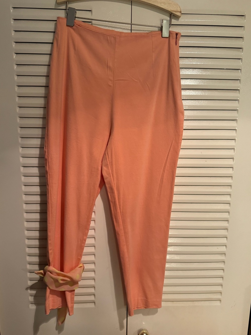 Vintage Late 1990s Dolce & Gabbana Peach Capri Pants | Made in Italy | IT 40